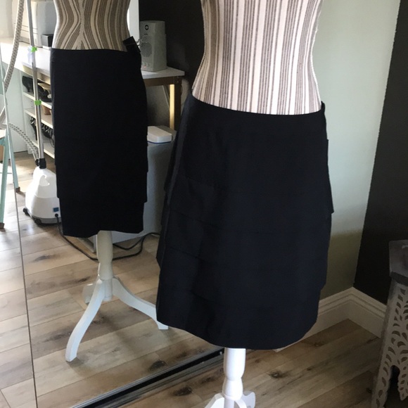 Larry Levine, black skirt, super flattering